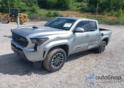 2024 Toyota Tacoma Trd Sport 4Wd z USA, uszkodzony, nr VIN 3TMLB5JN7RM014602